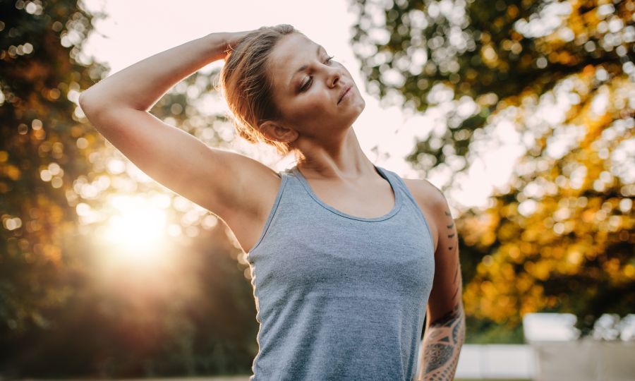 Самостоятельная растяжка шеи для улучшения подвижности